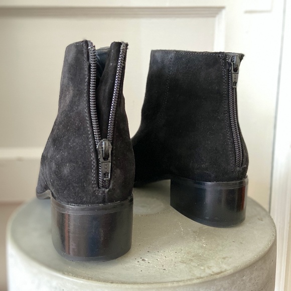 OAK NYC Black Suede Ankle Booties Chelsea Boots - Picture 3 of 6